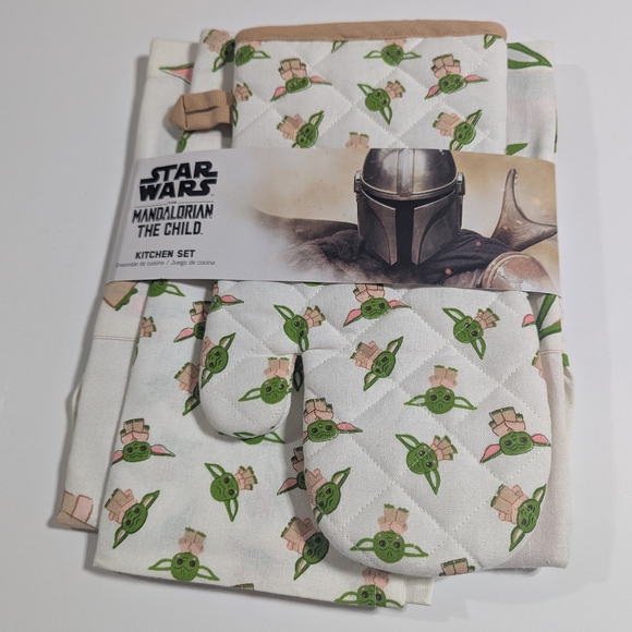 Star Wars The Mandalorian The Child Kitchen Set - Picture 1 of 4